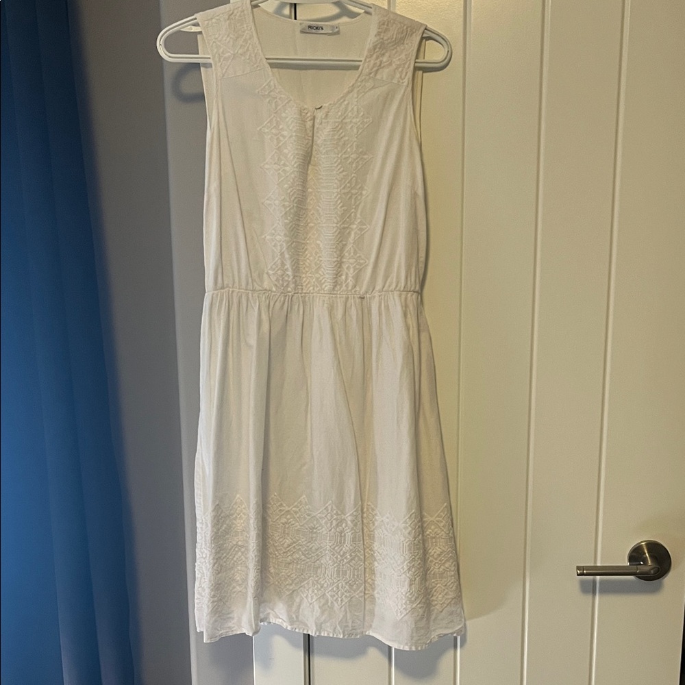 White Sleeveless Dress with Embroidered Details 100% cotton